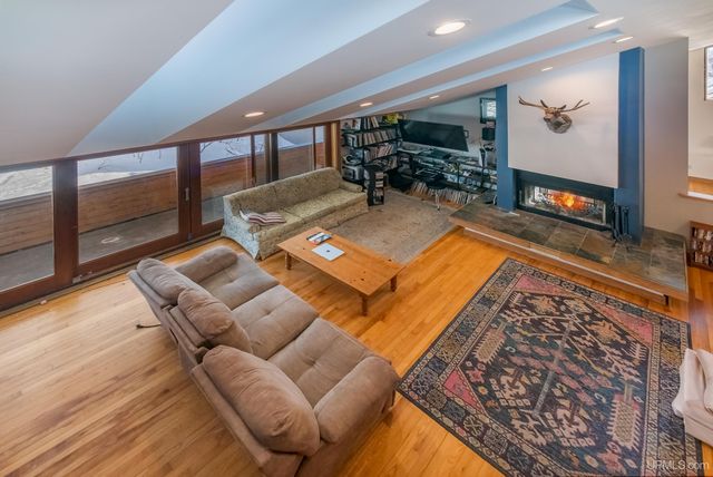 908 N 3rd Street, Marquette, MI 49855