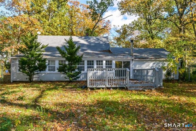 31 Walker Lane, Bloomfield, CT 06002
