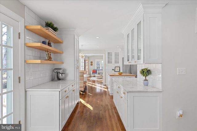 15567 EAGLE TAVERN LN, Centreville, VA 20120