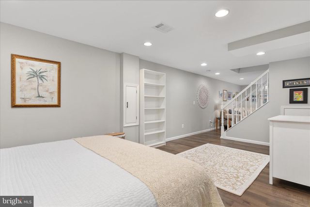 15567 EAGLE TAVERN LN, Centreville, VA 20120