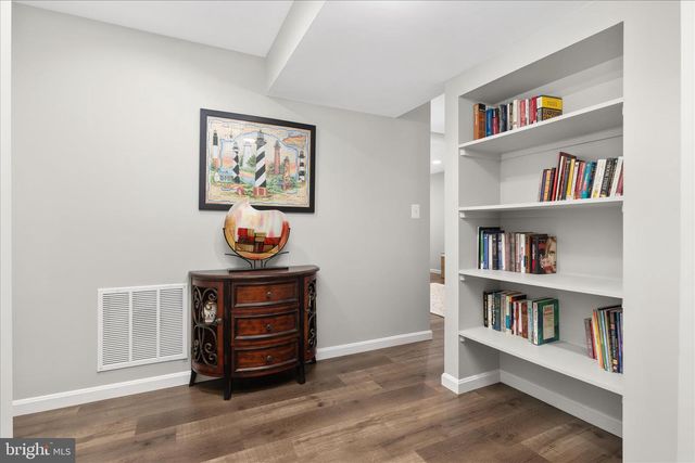 15567 EAGLE TAVERN LN, Centreville, VA 20120