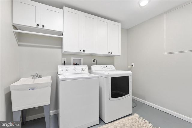 15567 EAGLE TAVERN LN, Centreville, VA 20120