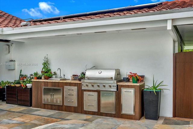 10126 SW 93rd Pl, Miami, FL 33176