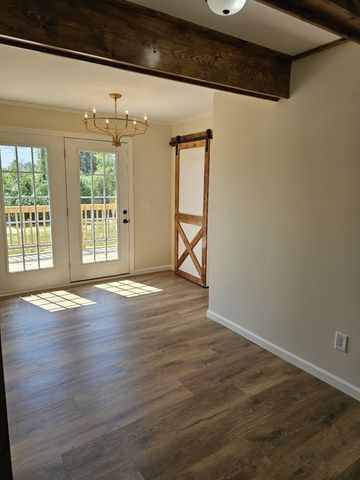 212 Donoho Ave, Lafayette, TN 37083