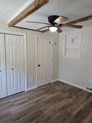212 Donoho Ave, Lafayette, TN 37083