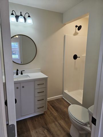 212 Donoho Ave, Lafayette, TN 37083