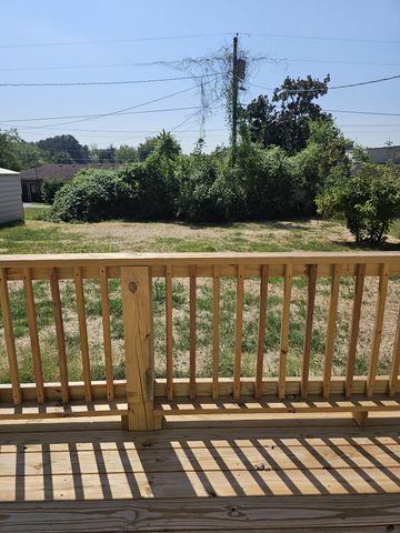 212 Donoho Ave, Lafayette, TN 37083