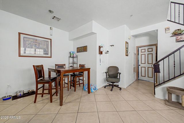 2801 N LITCHFIELD Road 28, Goodyear, AZ 85395