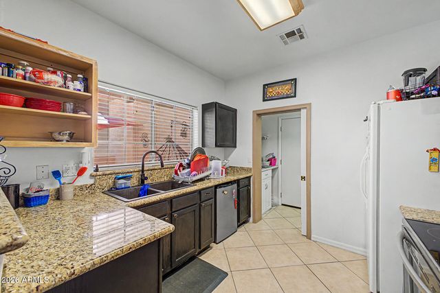 2801 N LITCHFIELD Road 28, Goodyear, AZ 85395