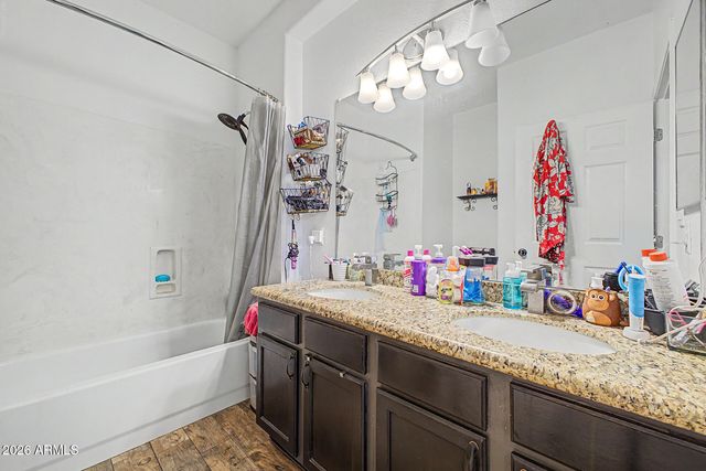 2801 N LITCHFIELD Road 28, Goodyear, AZ 85395