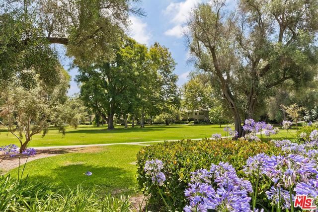 5587 Village, Los Angeles, CA 90016