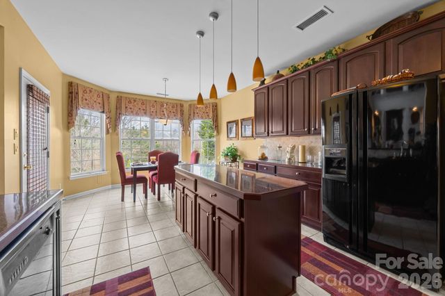 14724 Bridle Trace Lane, Pineville, NC 28134