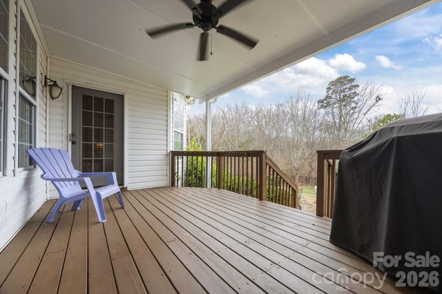 14724 Bridle Trace Lane, Pineville, NC 28134