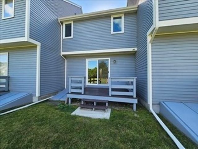 311 Maple Brook Rd 311, Bellingham, MA 02019