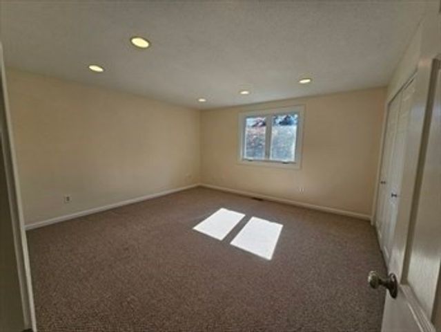 311 Maple Brook Rd 311, Bellingham, MA 02019