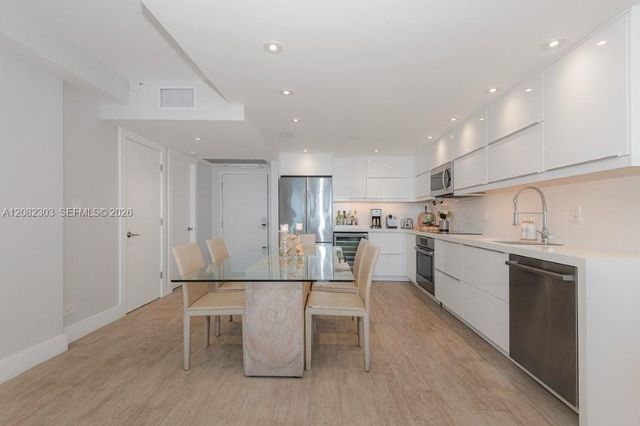2301 Collins Avenue 738, Miami Beach, FL 33139