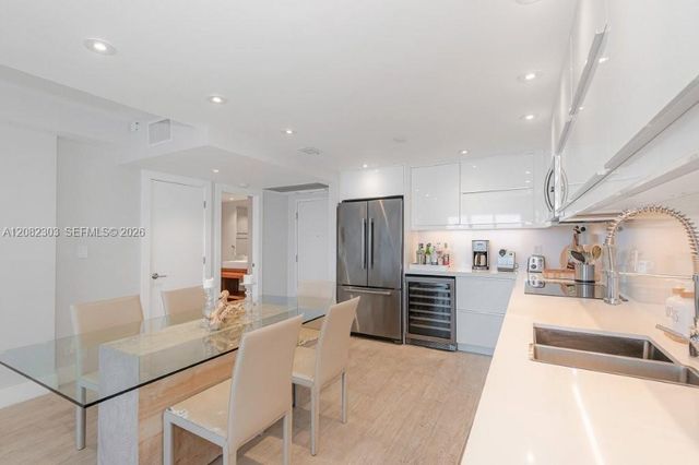 2301 Collins Avenue 738, Miami Beach, FL 33139