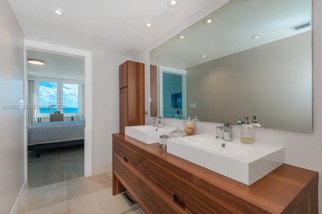 2301 Collins Avenue 738, Miami Beach, FL 33139