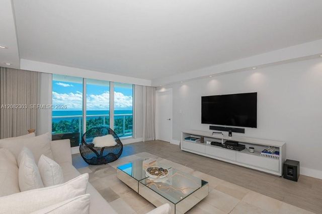 2301 Collins Avenue 738, Miami Beach, FL 33139