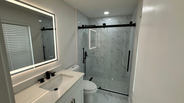 3261 SW 4th Street, Deerfield Beach, FL 33442