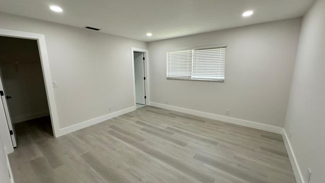 3261 SW 4th Street, Deerfield Beach, FL 33442
