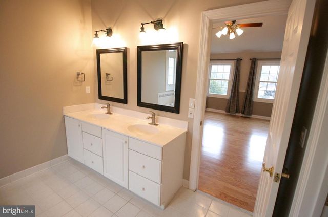 20940 COX MILLS CT, Ashburn, VA 20147