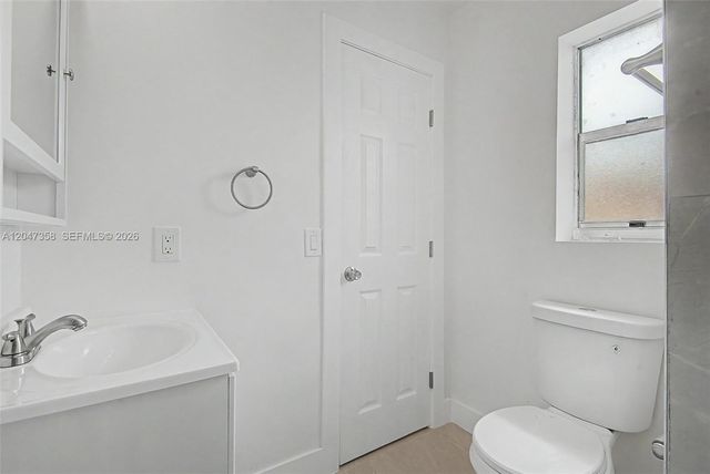 1021 SW 3rd Street 6, Miami, FL 33130