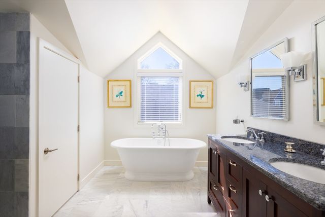 95 Beals Street 2, Brookline, MA 02446