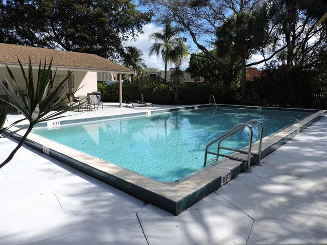 3402 Gardens East Drive 7A, Palm Beach Gardens, FL 33410