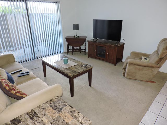 3402 Gardens East Drive 7A, Palm Beach Gardens, FL 33410