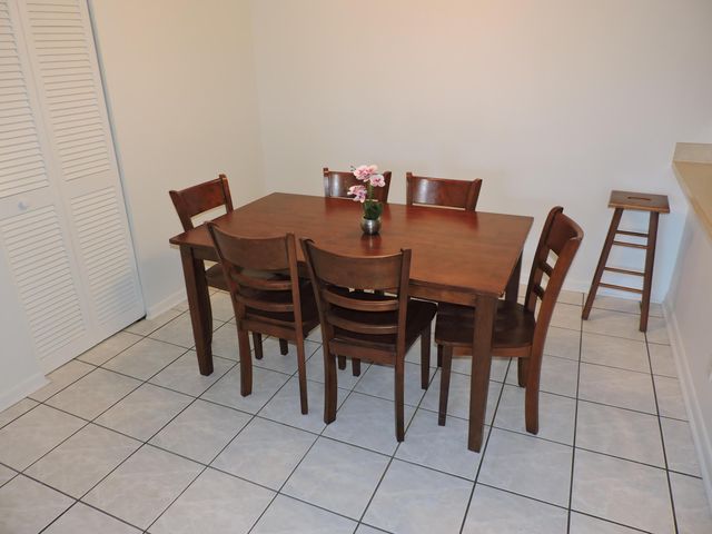 3402 Gardens East Drive 7A, Palm Beach Gardens, FL 33410
