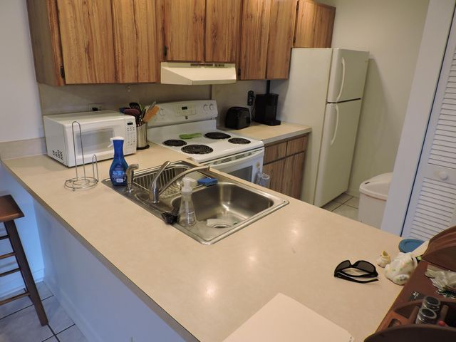 3402 Gardens East Drive 7A, Palm Beach Gardens, FL 33410