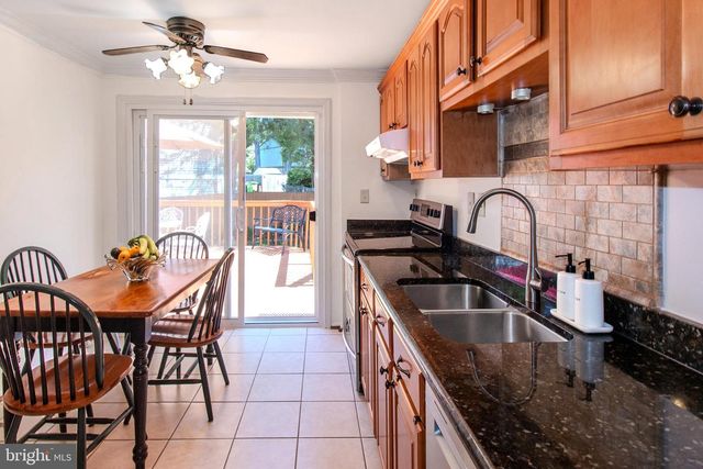 4013 PICKSTONE DR, Fairfax, VA 22032