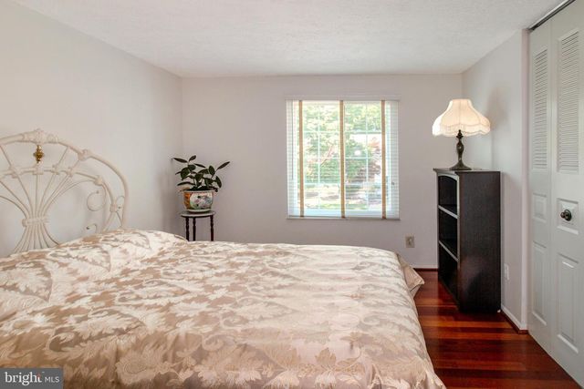 4013 PICKSTONE DR, Fairfax, VA 22032
