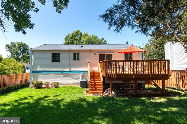 4013 PICKSTONE DR, Fairfax, VA 22032