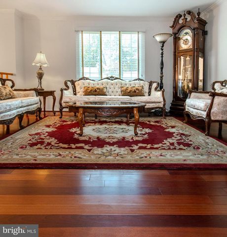 4013 PICKSTONE DR, Fairfax, VA 22032