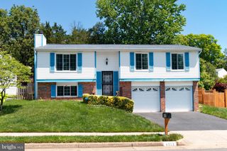 4013 PICKSTONE DR, Fairfax, VA 22032