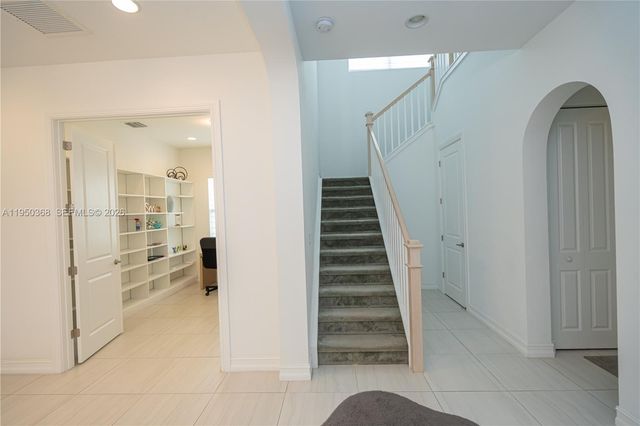 11824 SW 13th Ct, Pembroke Pines, FL 33025