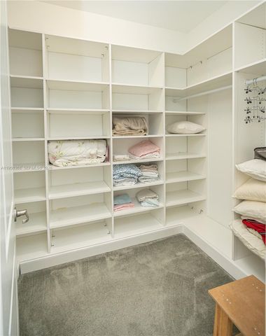 11824 SW 13th Ct, Pembroke Pines, FL 33025