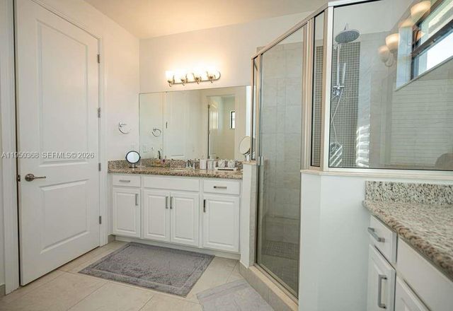 11824 SW 13th Ct, Pembroke Pines, FL 33025