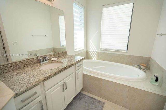 11824 SW 13th Ct, Pembroke Pines, FL 33025