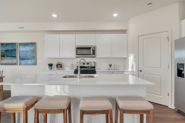 2428 Semillon Street, Oswego, IL 60543