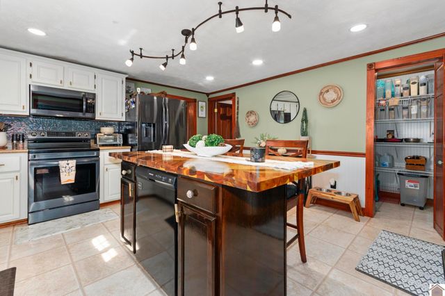 468 Kirksey Hwy, Benton, KY 42025