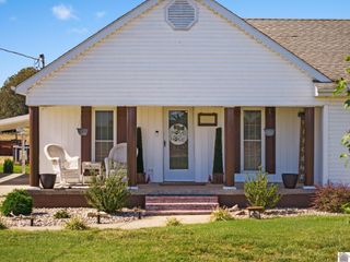 468 Kirksey Hwy, Benton, KY 42025