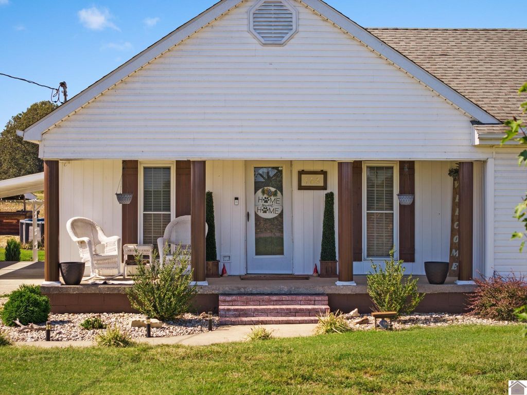 468 Kirksey Hwy, Benton, KY 42025