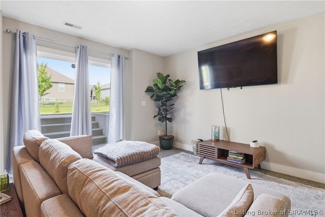 5408 Catalina Trail, Sellersburg, IN 47172