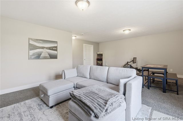 5408 Catalina Trail, Sellersburg, IN 47172