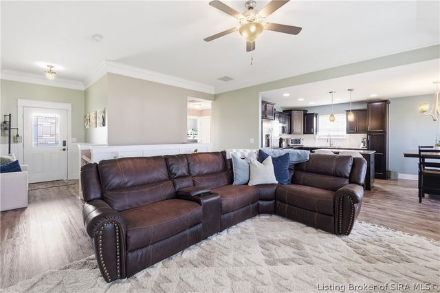 5408 Catalina Trail, Sellersburg, IN 47172