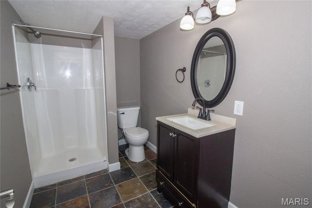 126 Hickory Valley Road, St Robert, MO 65584