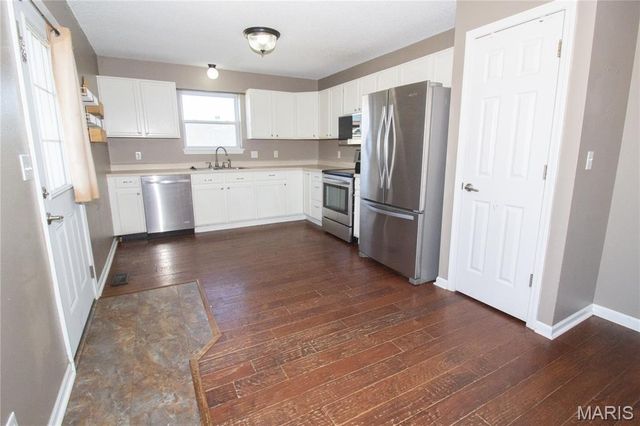 126 Hickory Valley Road, St Robert, MO 65584